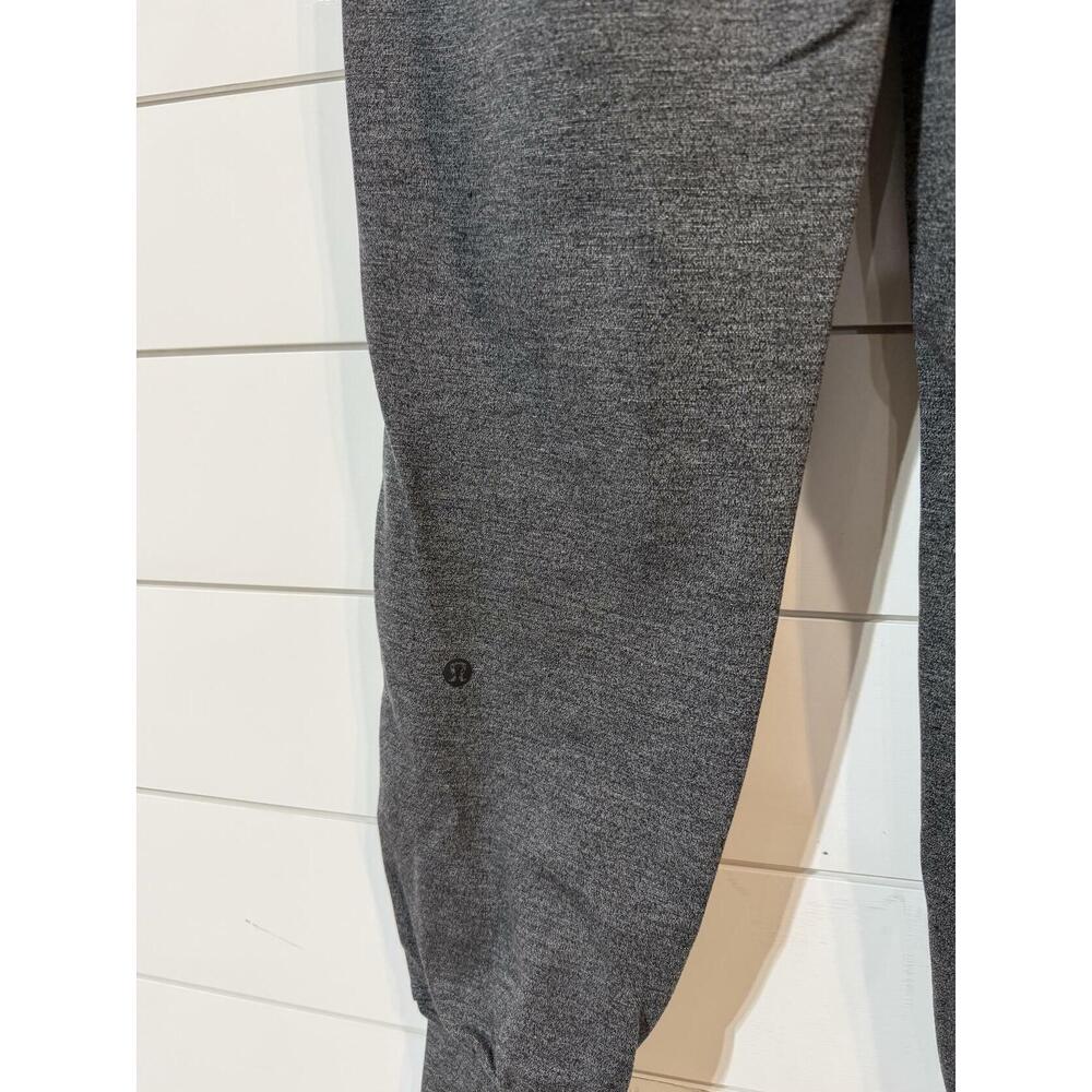 Lululemon Women’s Gray Athletic Drawstring Joggers Size 4 - Picture 3 of 4